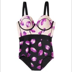 GabiFresh purple lip swimsuit 🩱💋